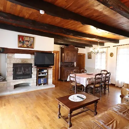 Maison Au Calme Avec Piscine Privee, Jardin Clos, Activites Nature Et Sites Touristiques A Proximite - Fr-1-742-327 Tatil Evi